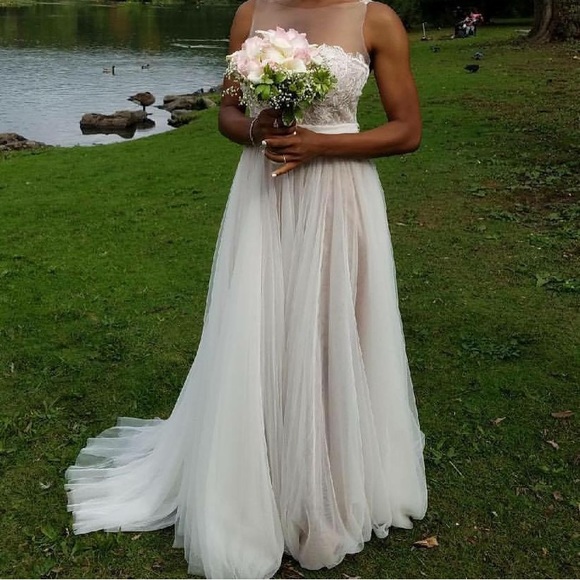 Wedding Dress - Picture 6 of 6